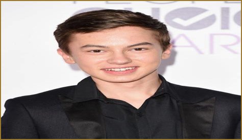 Hayden Byerly Height, Weight, Age, Girlfriend, Family, Facts, Biography